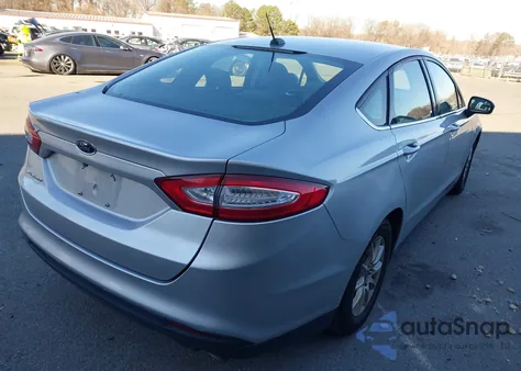 2016 Ford Fusion S z USA, uszkodzony, nr VIN 3FA6P0G75GR325106